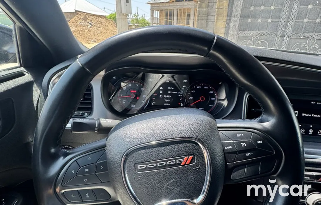 Dodge Charger 2020