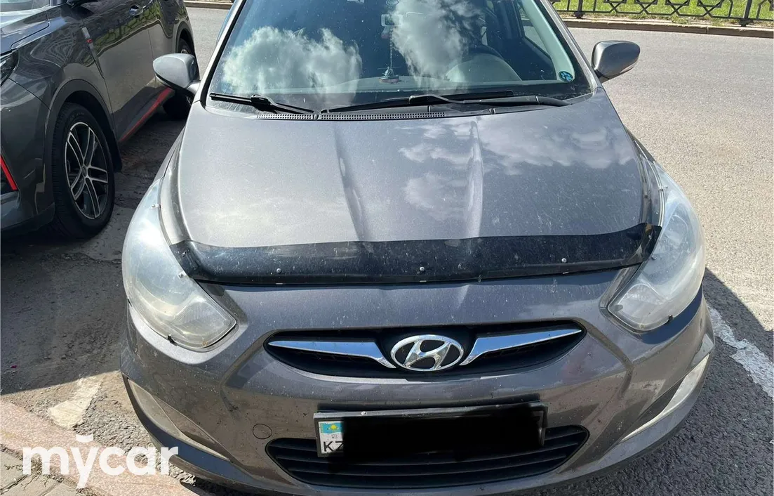 Hyundai Accent 2011