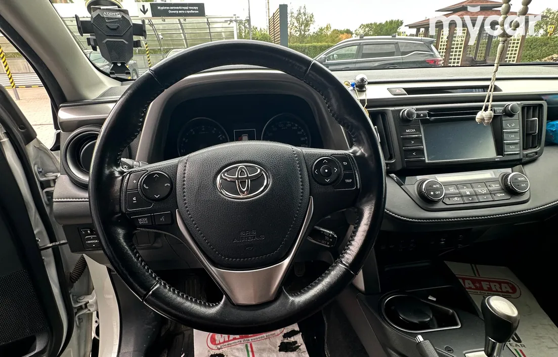 Toyota RAV4 2016