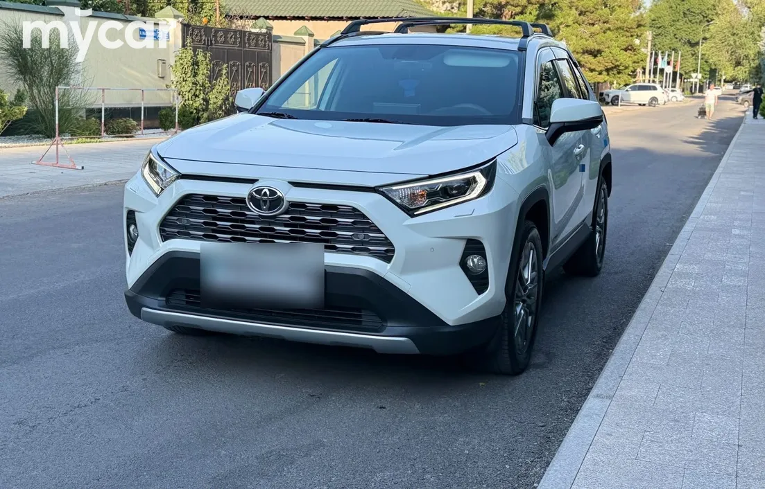 Toyota RAV4 2021