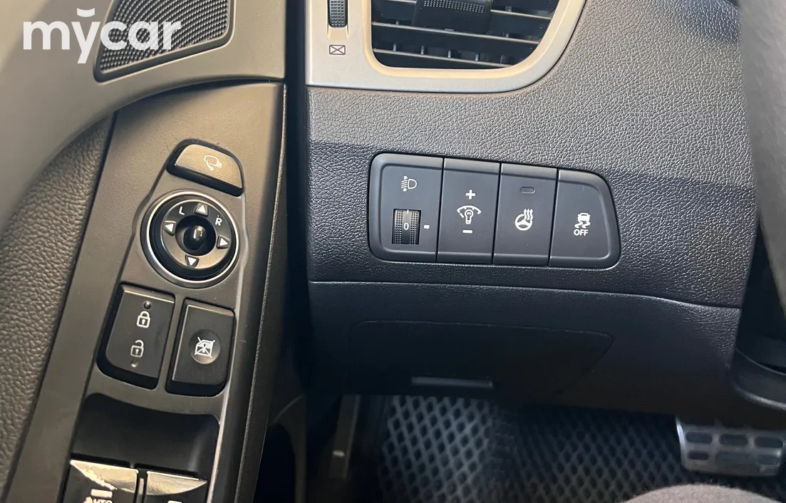 Hyundai Elantra 2015