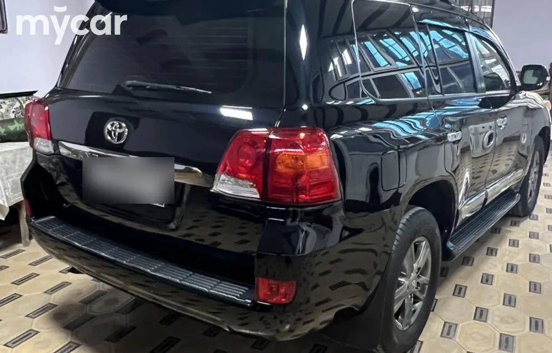 Toyota Land Cruiser 2014