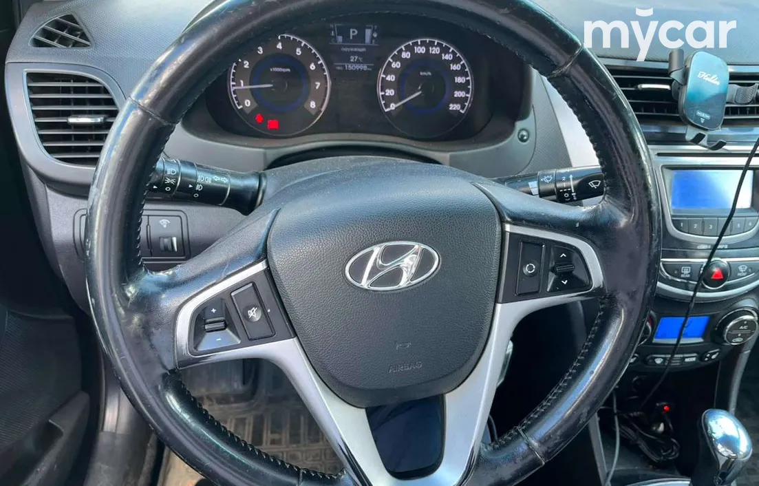 Hyundai Accent 2011