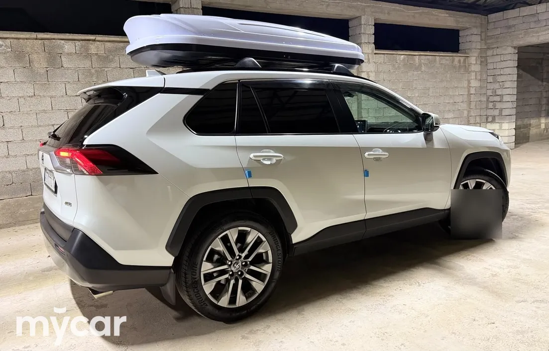 Toyota RAV4 2021