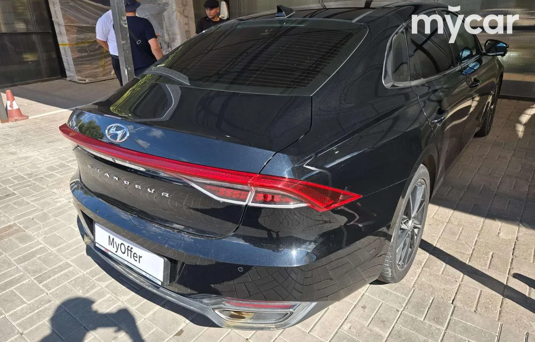 Hyundai Grandeur 2021