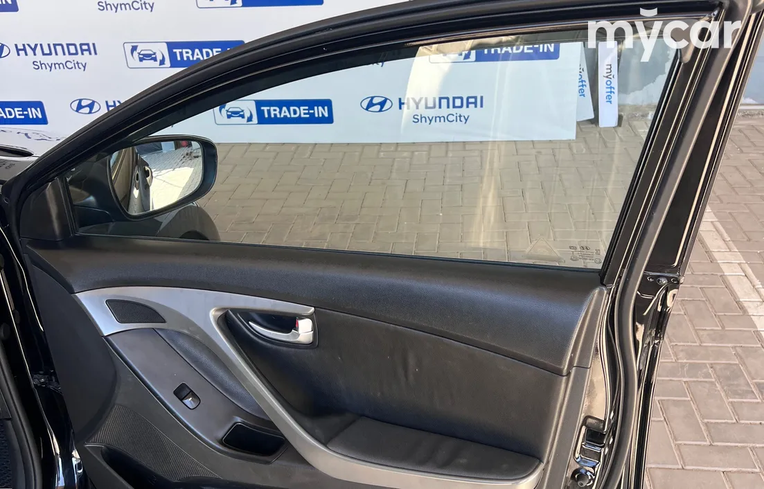 Hyundai Elantra 2015