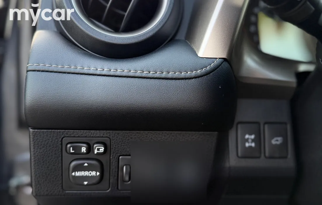 Toyota RAV4 2015