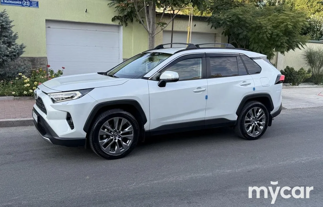 Toyota RAV4 2021