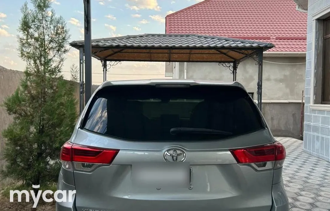 Toyota Highlander 2018