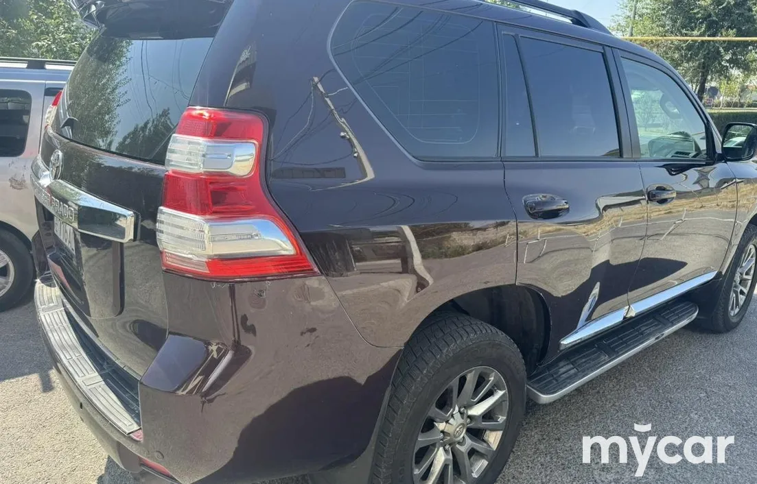 Toyota Land Cruiser Prado 2013
