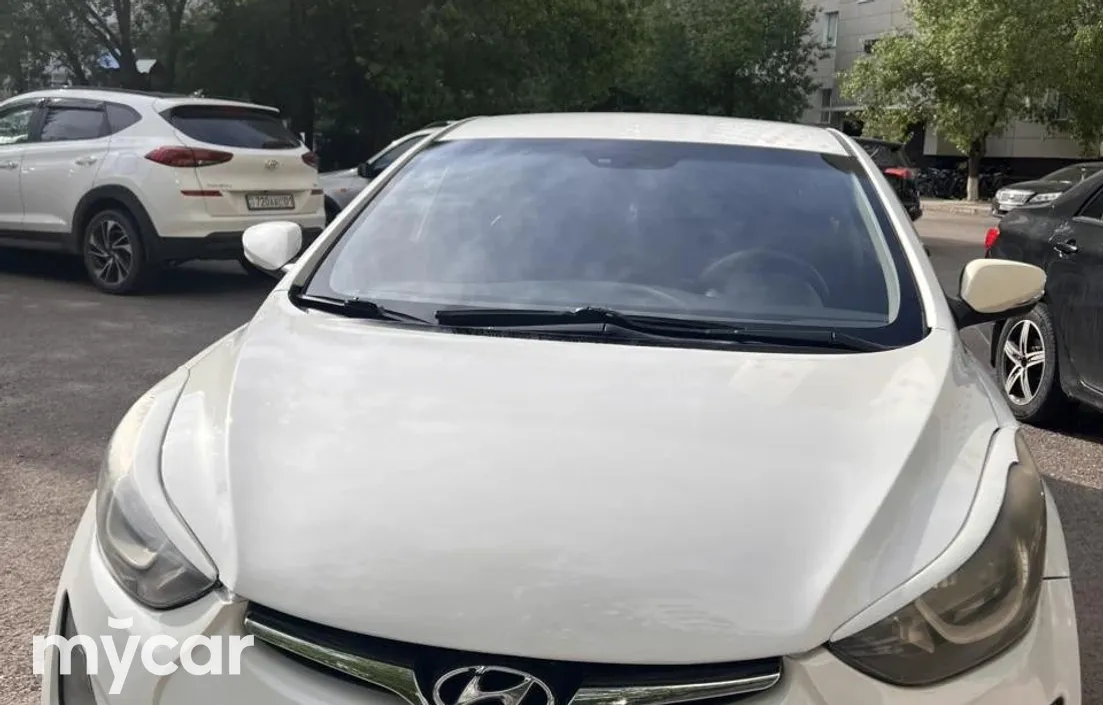 Hyundai Elantra 2015