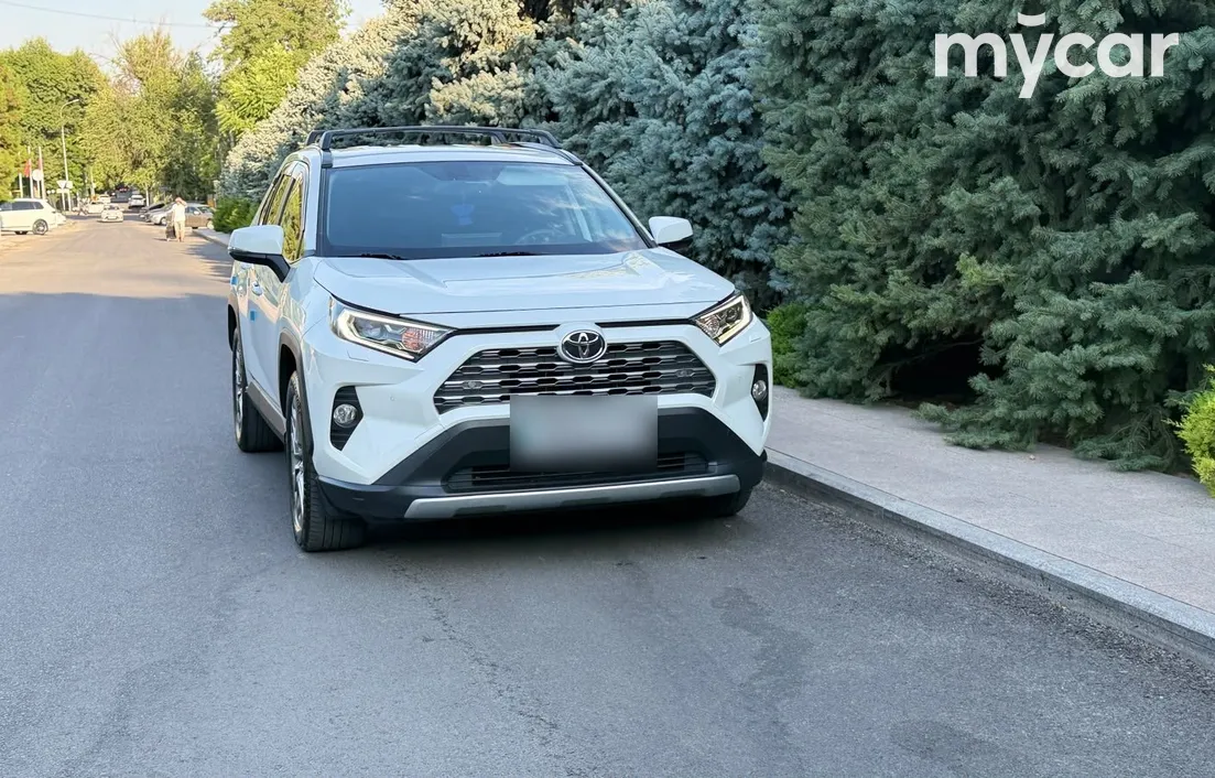 Toyota RAV4 2021