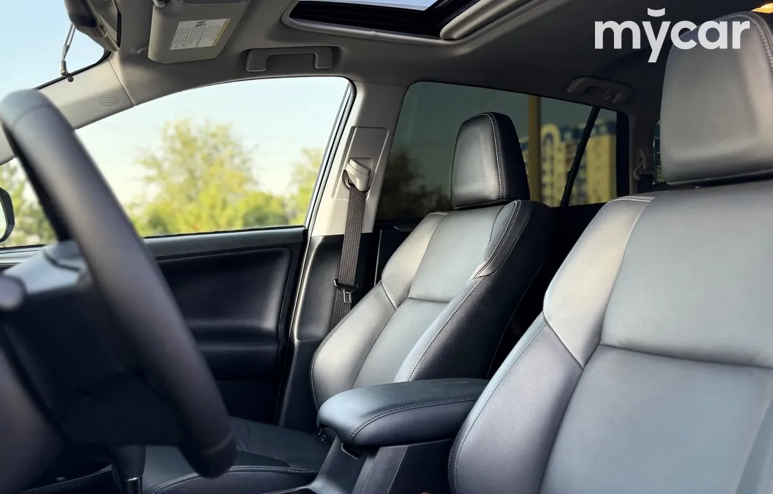 Toyota RAV4 2015