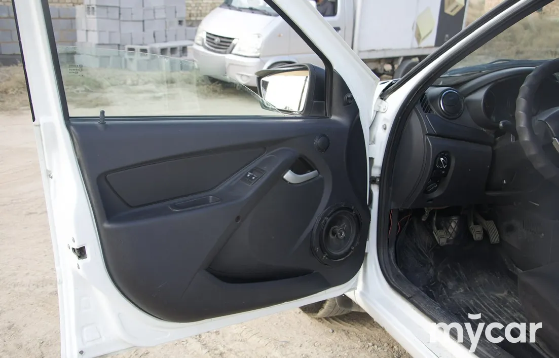LADA Granta 2019