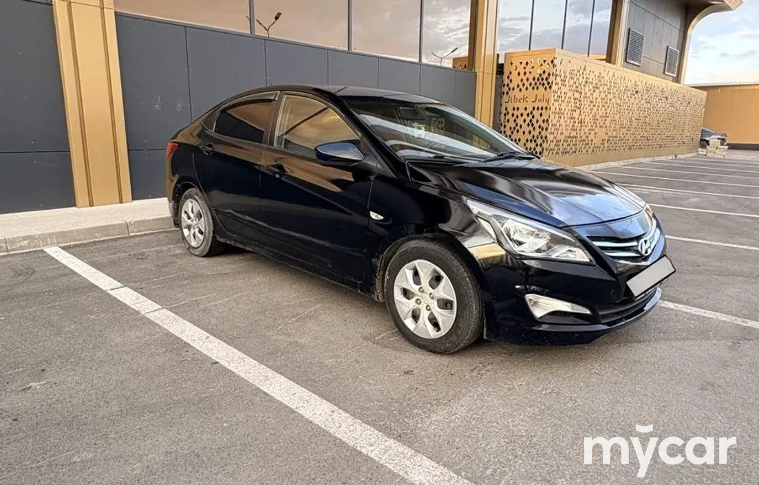 Hyundai Accent 2015