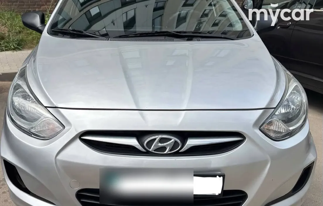 Hyundai Accent 2013