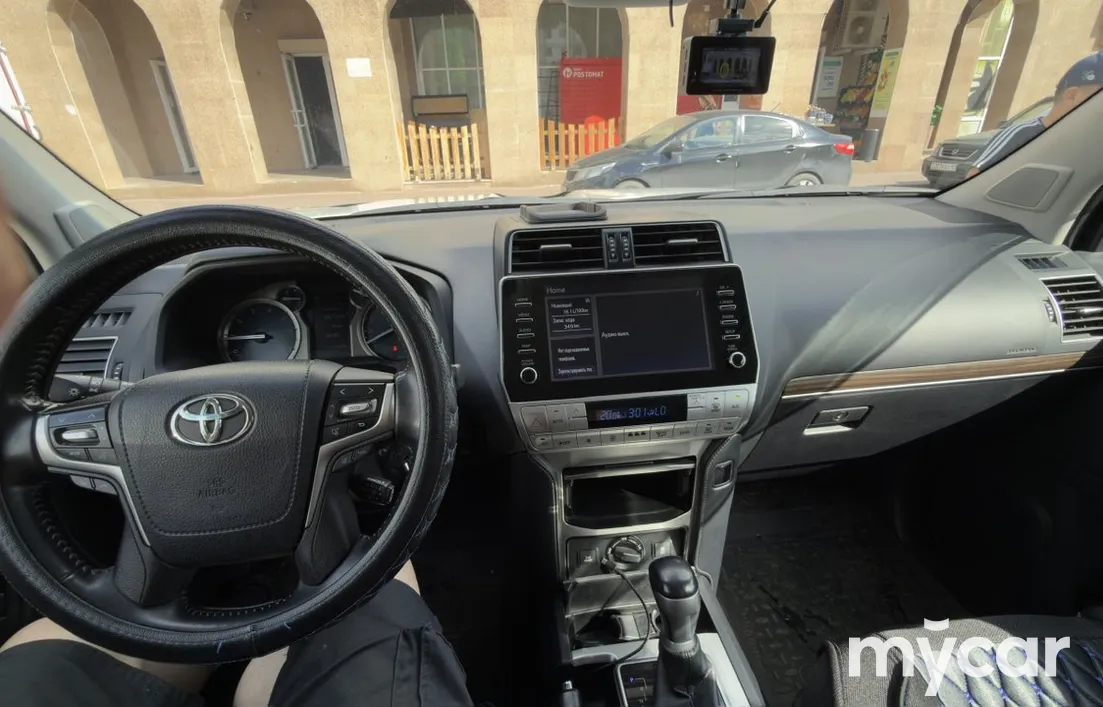 Toyota Land Cruiser Prado 2021