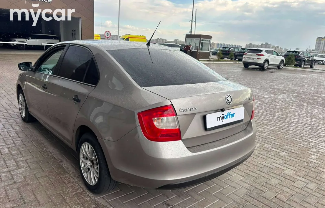 Skoda Rapid 2013