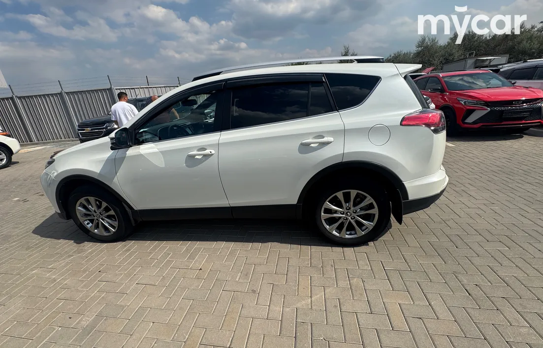 Toyota RAV4 2017