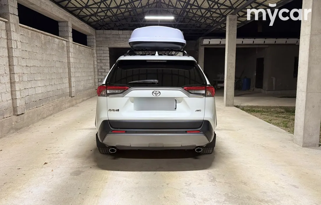 Toyota RAV4 2021