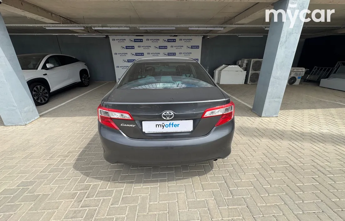 Toyota Camry 2014