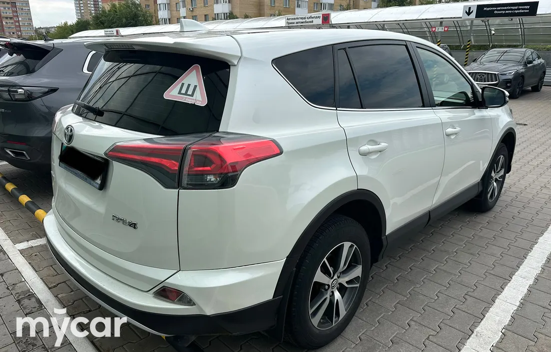 Toyota RAV4 2016