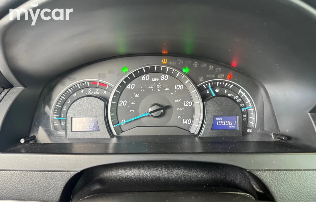 Toyota Camry 2014
