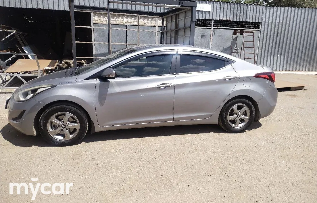 Hyundai Elantra 2014
