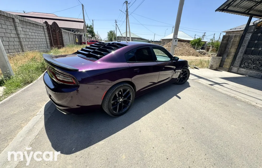 Dodge Charger 2020