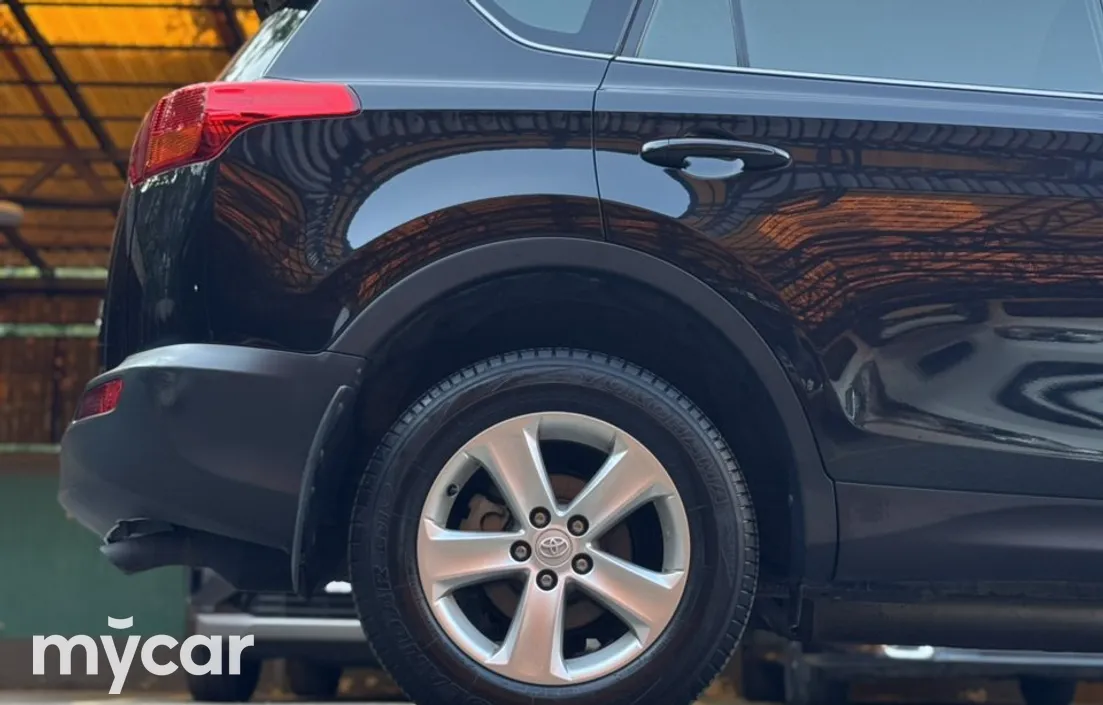 Toyota RAV4 2014