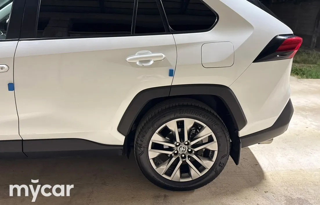 Toyota RAV4 2021