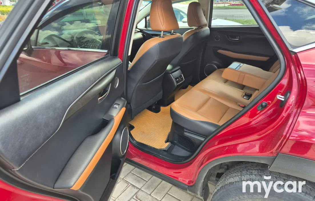 Lexus NX 2020