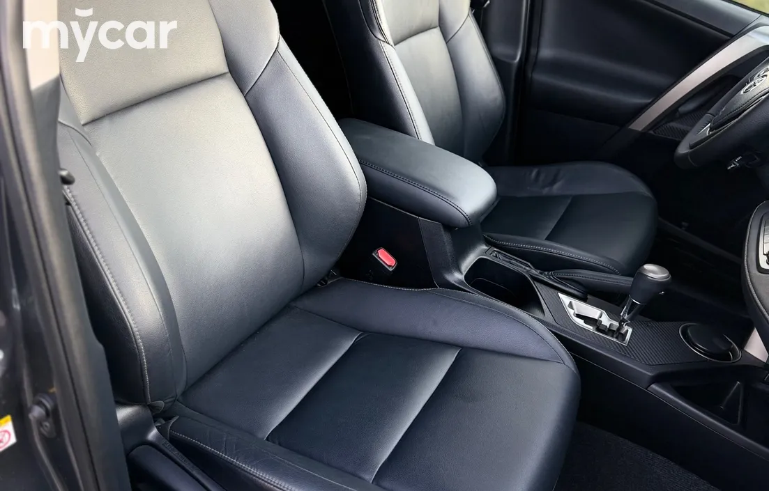 Toyota RAV4 2015