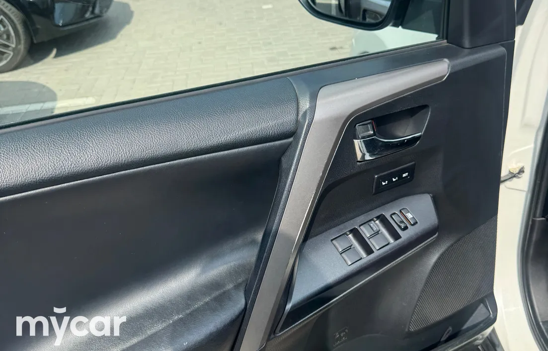 Toyota RAV4 2017