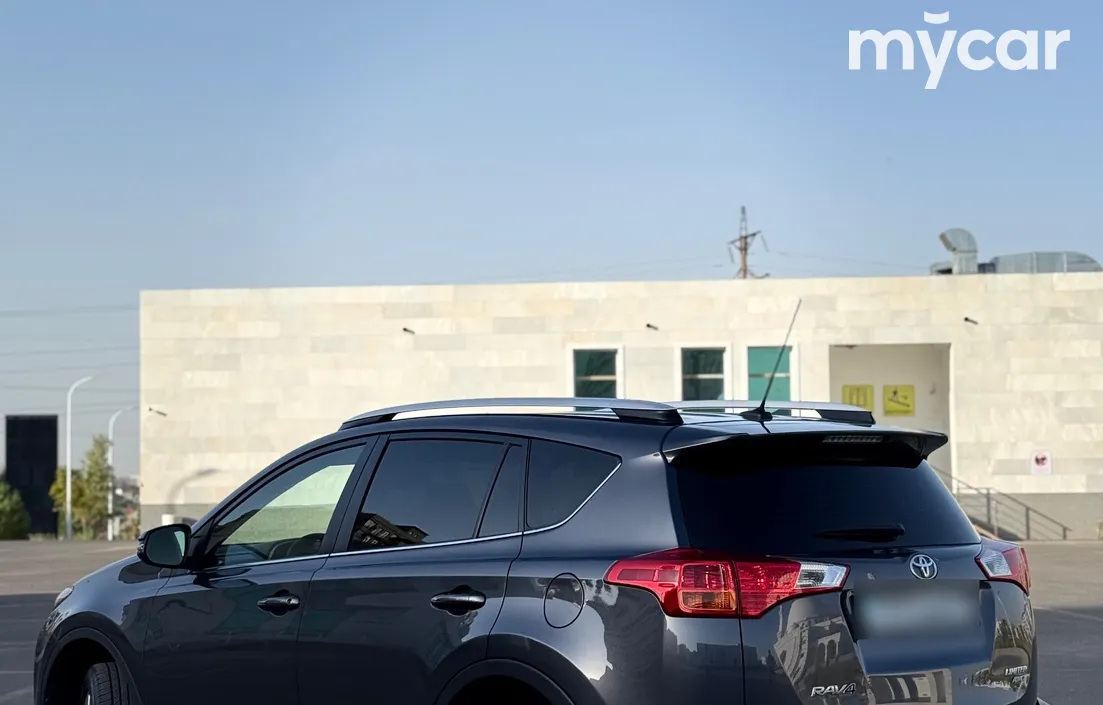 Toyota RAV4 2015