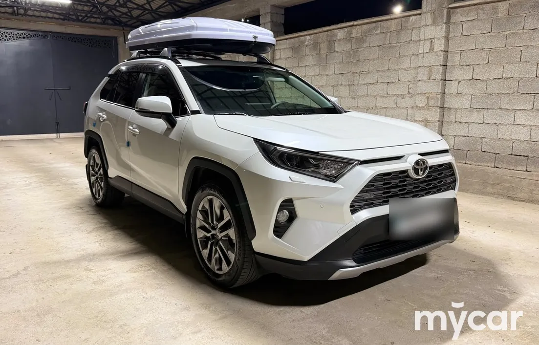 Toyota RAV4 2021