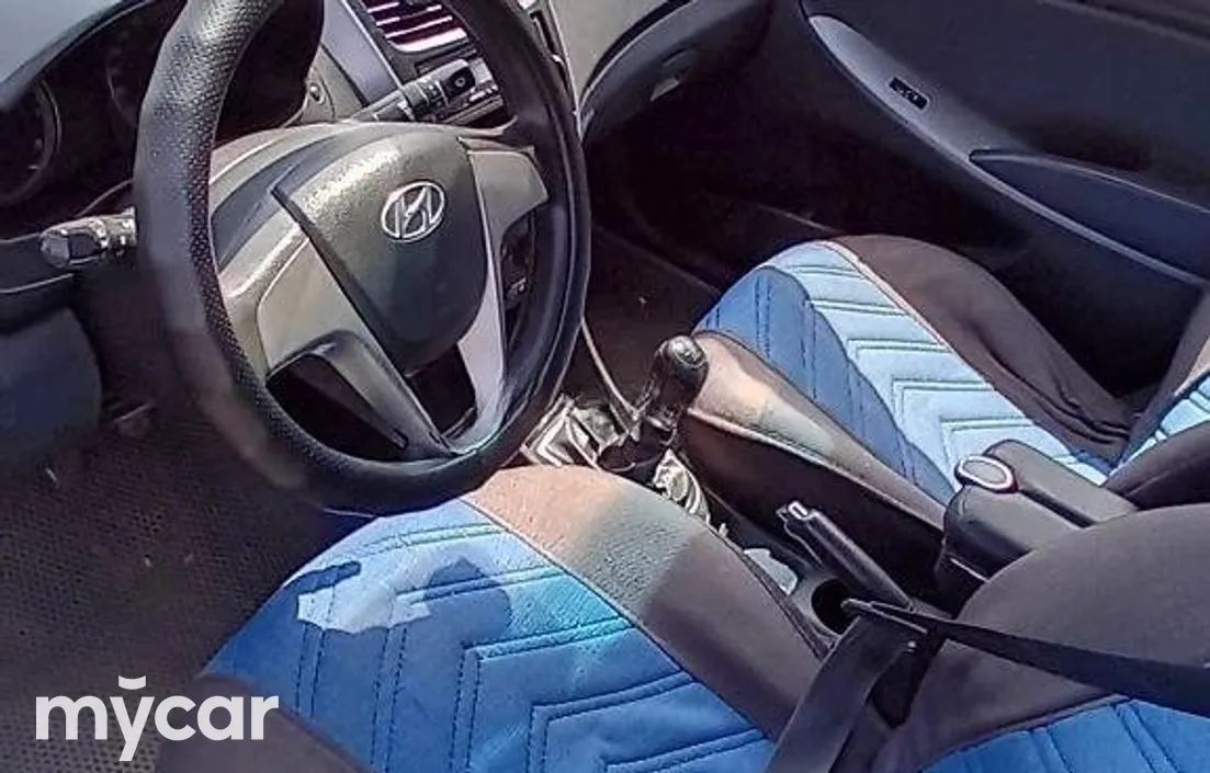 Hyundai Accent 2014