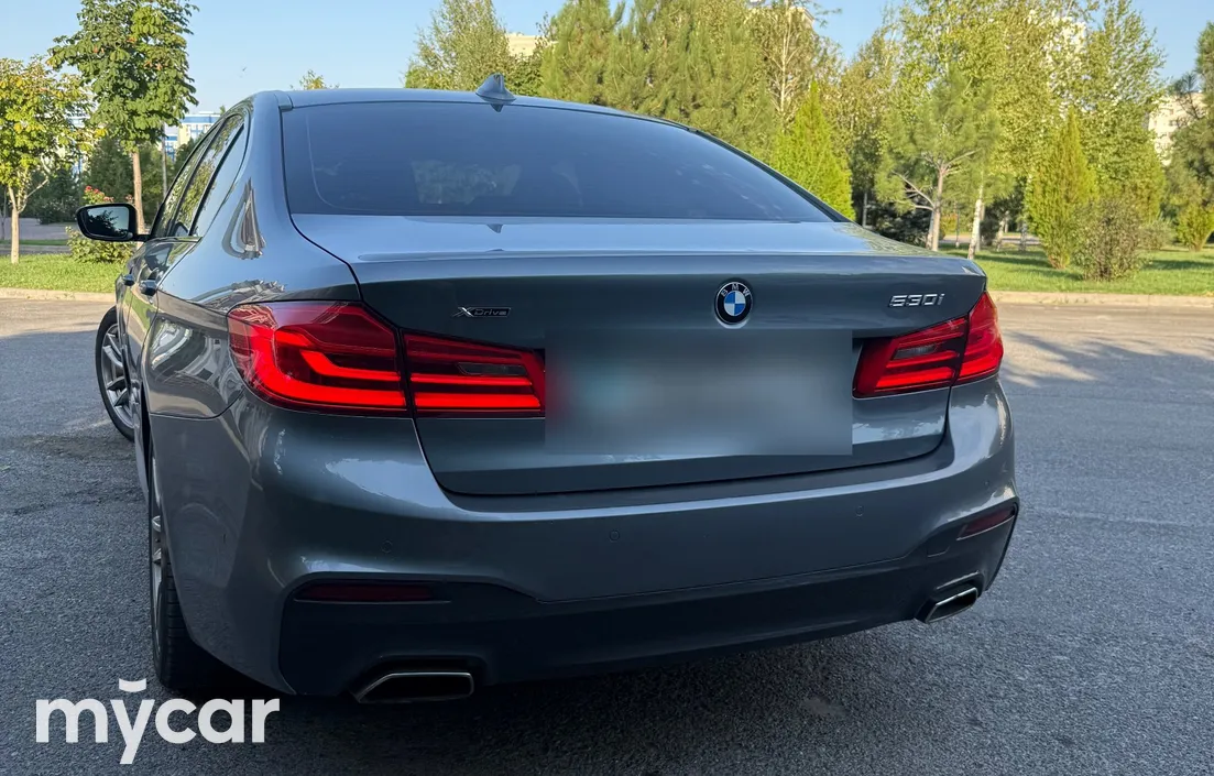 BMW 5 серия 2017