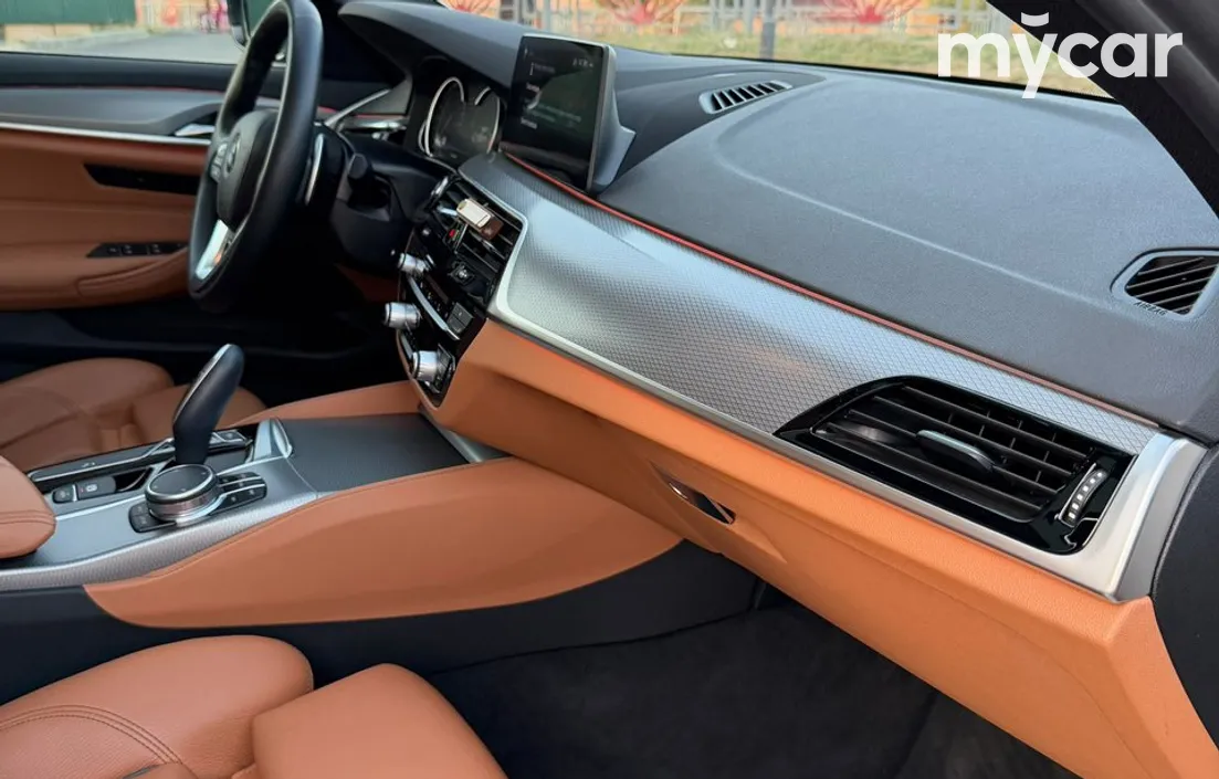 BMW 5 серия 2017