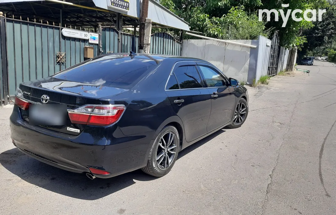 Toyota Camry 2017