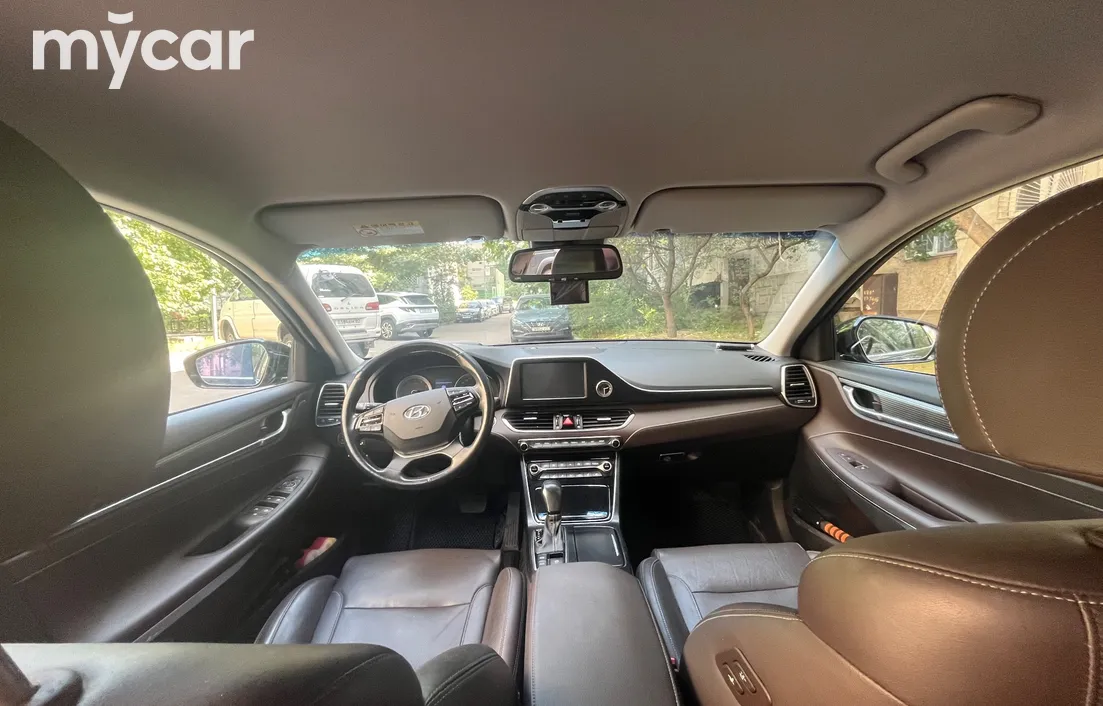 Hyundai Grandeur 2016