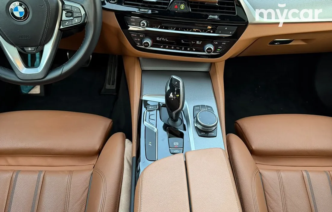 BMW 5 серия 2017