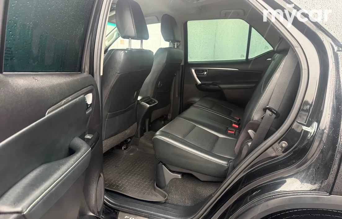 Toyota Fortuner 2022