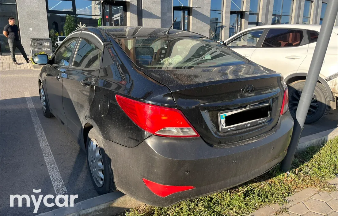 Hyundai Accent 2014