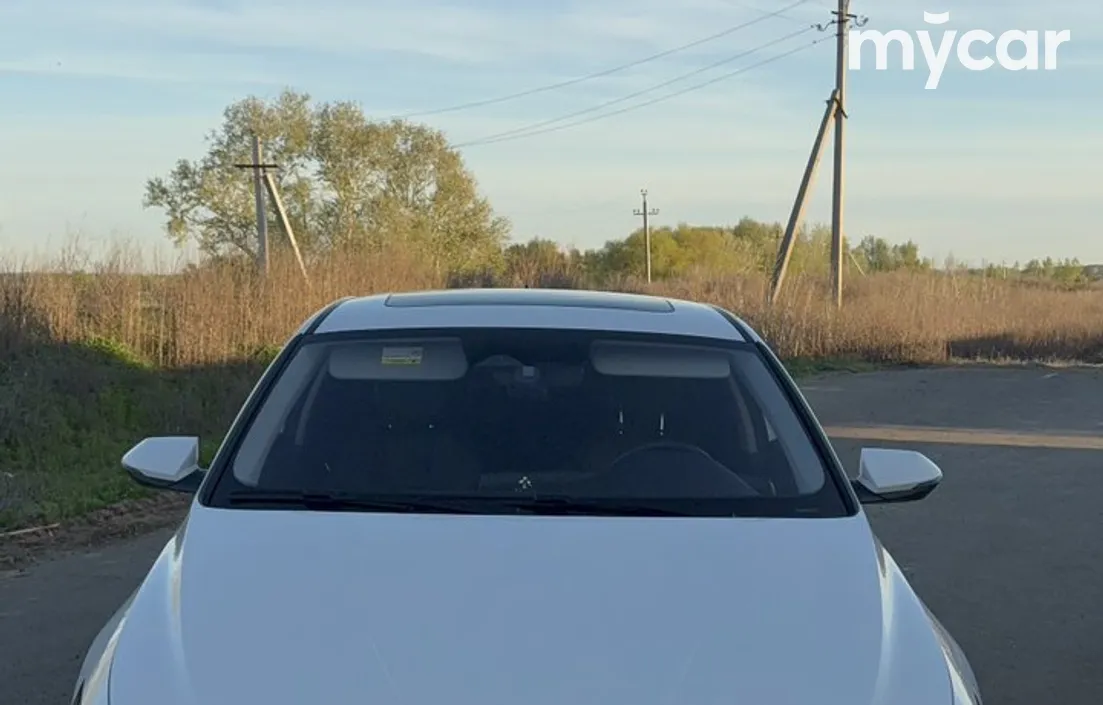 Hyundai Elantra 2024