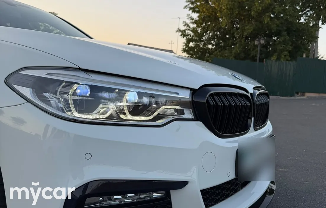 BMW 5 серия 2017
