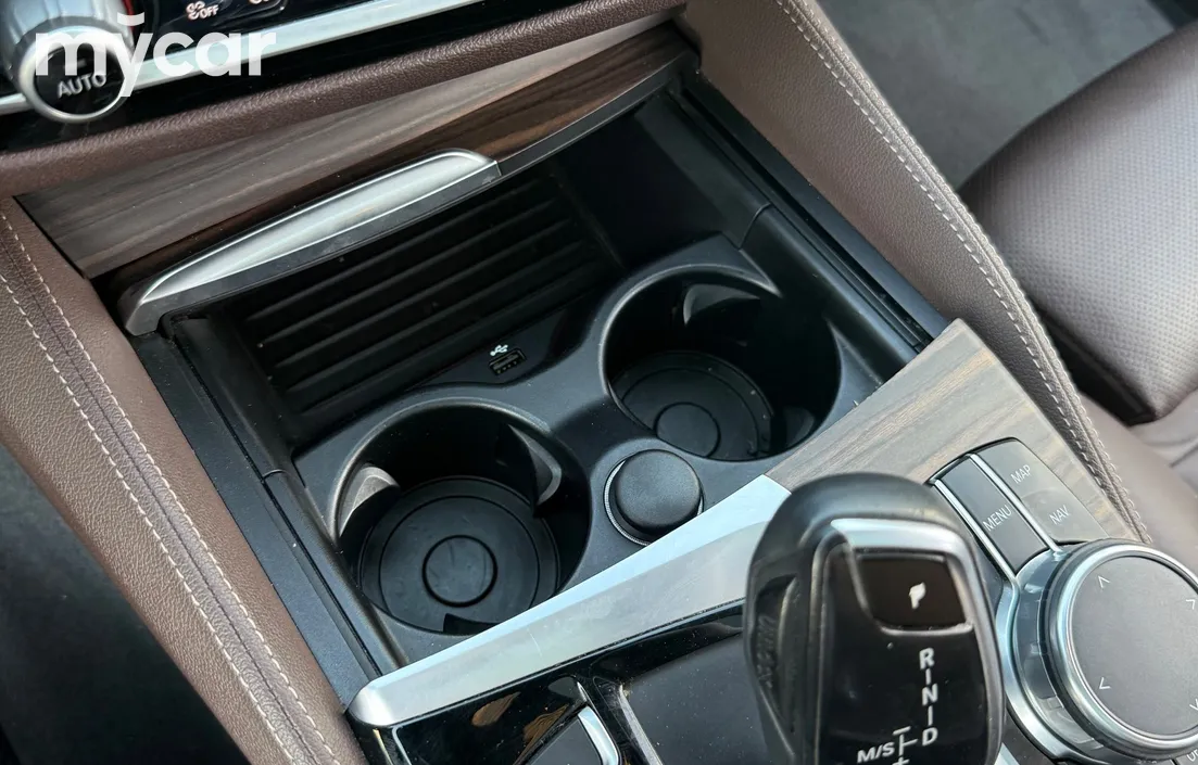 BMW 5 серия 2017