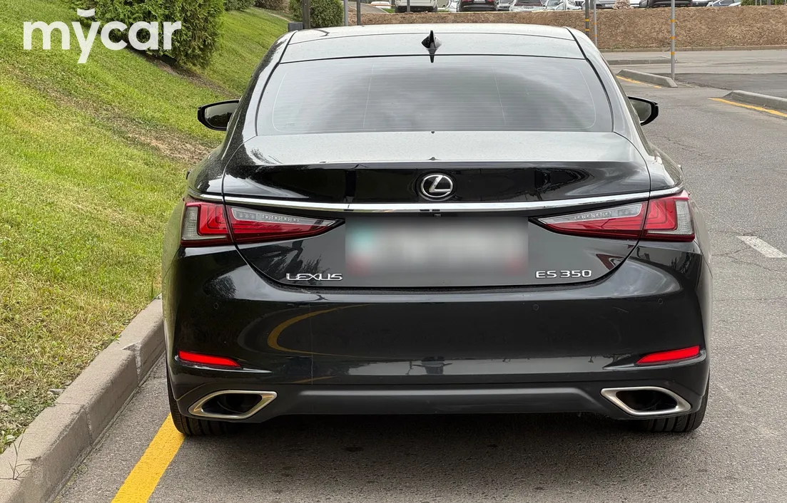 Lexus ES 2018