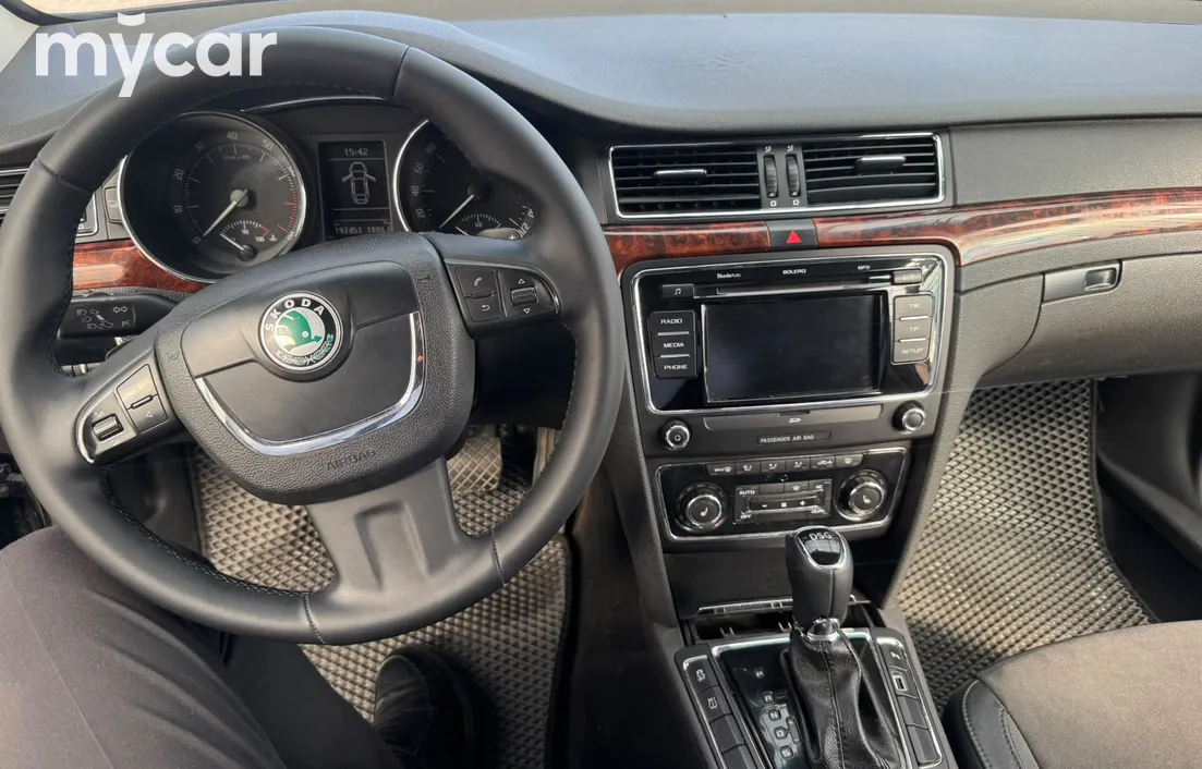 Skoda Superb 2013