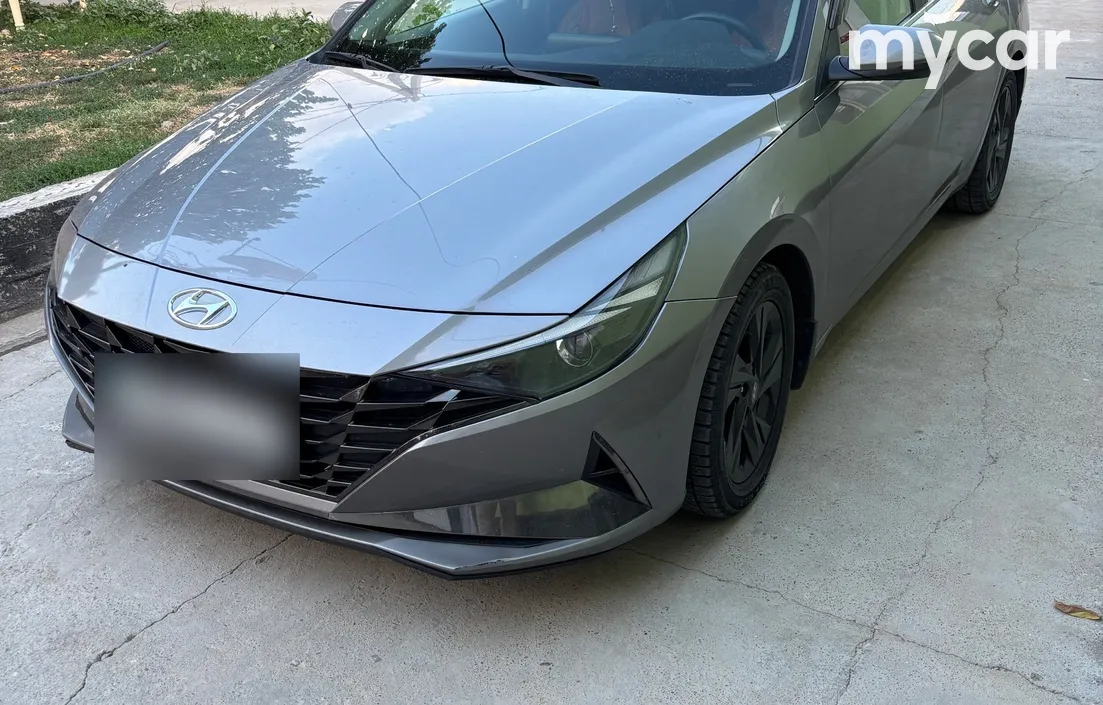 Hyundai Elantra 2021